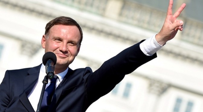 Andrzej Duda. An Gottes Segen ist ihm gelegen